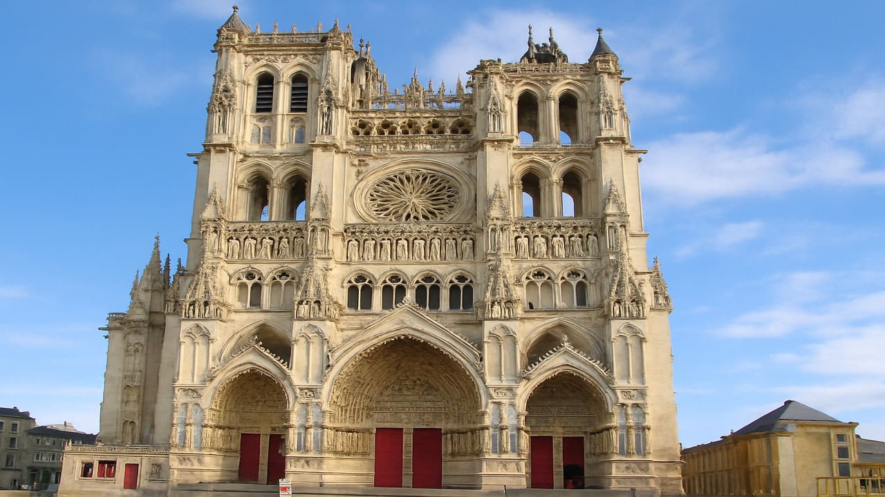 Amiens Cathedral France’s Largest Gothic Church and Its Timeless Beauty
